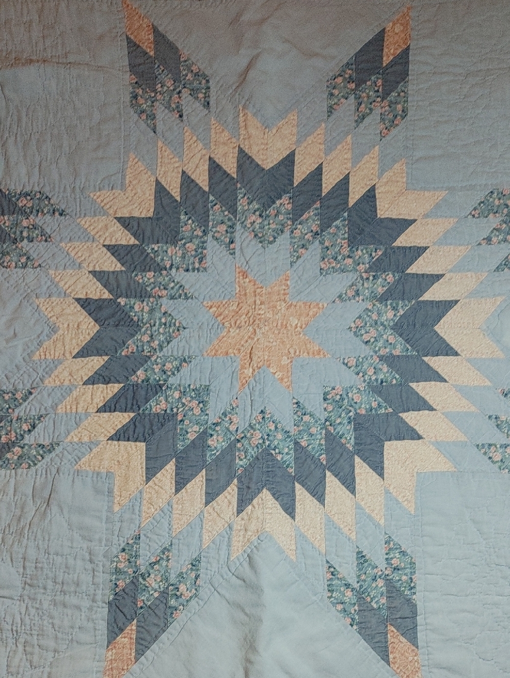 Antique Square Lonestar Small Hand Quilted Quilt in Blue and Pink - Picture 3 of 17